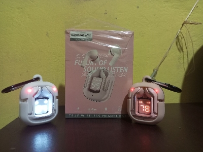 Picture of Air39 Ultrapods Pro TWS Wireless Bluetooth Headset Waterproof Noise Cancelling Led Earbuds - Multicolor