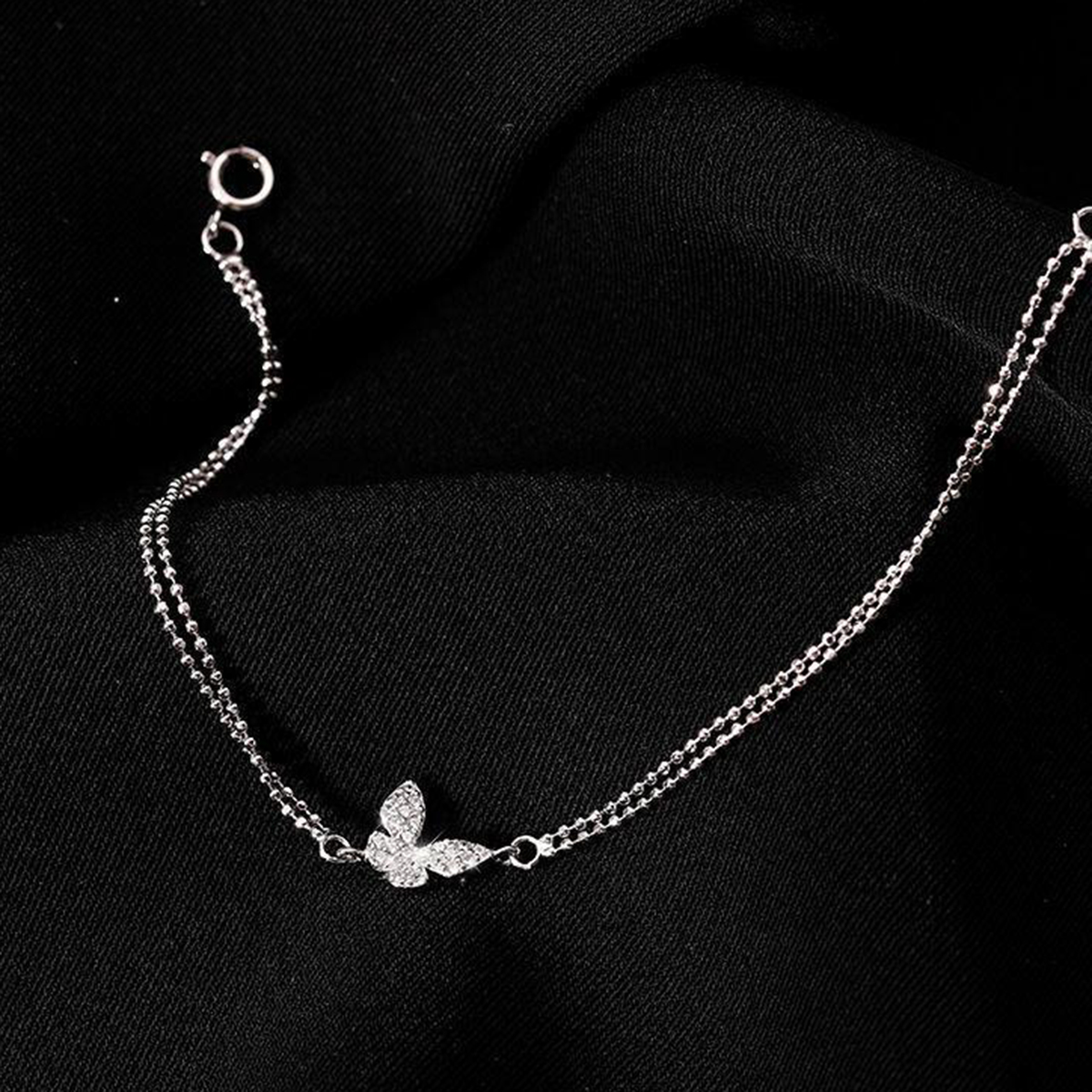 Picture of bracelet design for girl in silver