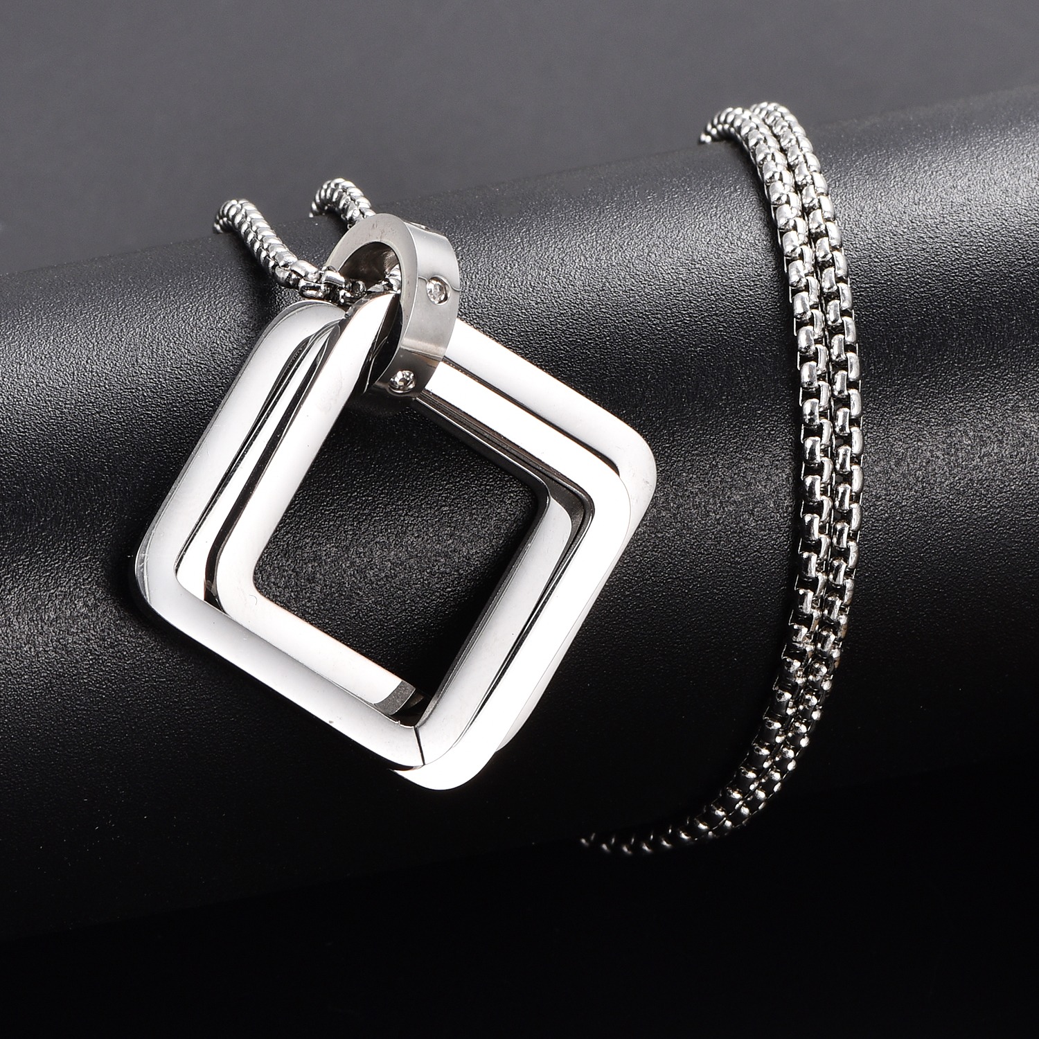 Picture of High Quality Men Fashion Jewellery Stainless Steel Round Chain Necklaces