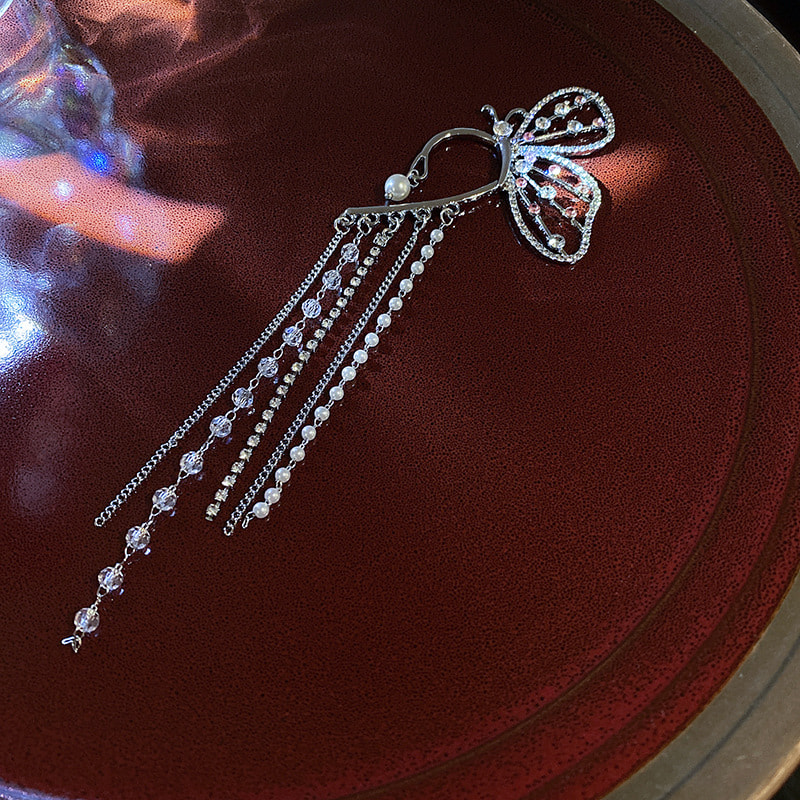 Picture of New Fashion Long Butterfly Clip Earrings Long Stud Earrings Ear Hook Ear Clips No Ears Pierced Chain