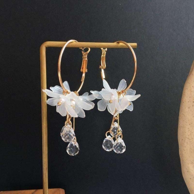 Picture of Refined Taste - Fashion Flower Tassel Drop Earrings For Women Trendy Shiny Moon Star Pearls Dangle Earrings - Durabilty Assured