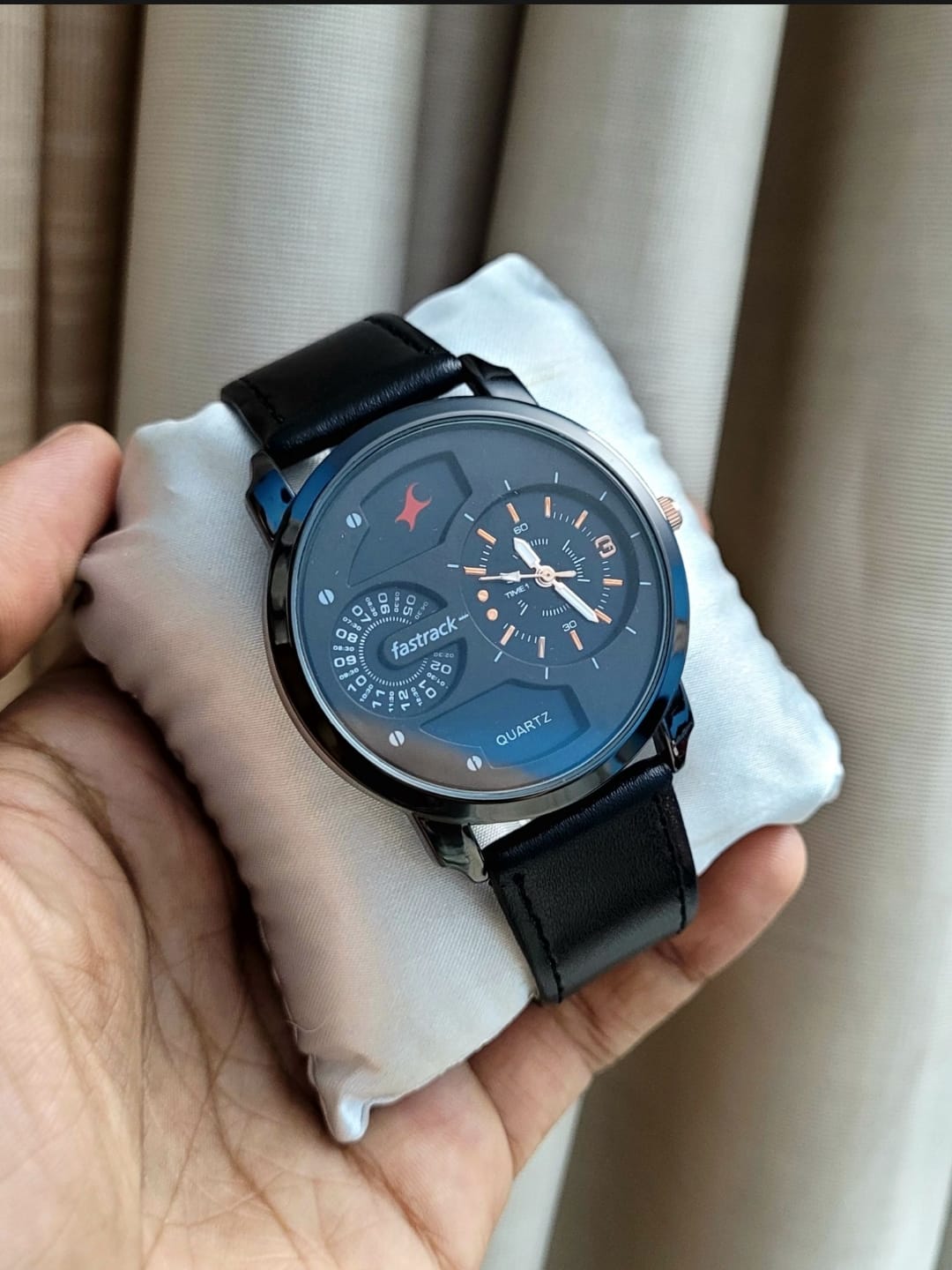 Picture of Black  Round Lather  Best Watch For Men's White!- ঘড়ি