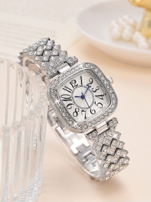 Picture of Brand New Women Watch Fashion Women style watch For Girls