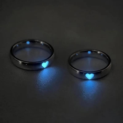 Picture of 2pcs Couple Glow In The Dark Heart Detail Cuff Ring
