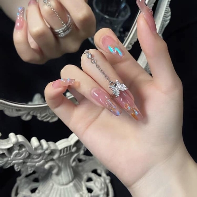 Picture of Butterfly Rings for Women Bling Crystal Rhinestones Finger Ring for Girls with Chain Tassel Finger Tip Rings