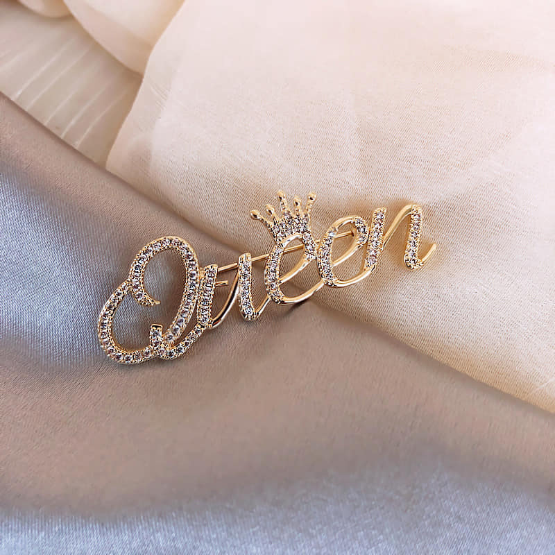 Picture of Queen Hijab pin(Golden color) Fashion Creative Safty Pins For girls and Women