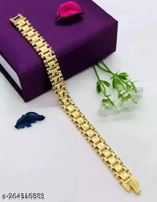 Picture of Gold Plated  Chain Bracelet Wrist Jewelry Gift  For Men  - Golden