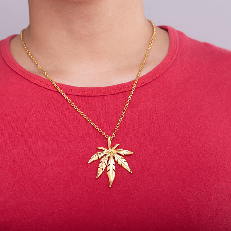 Picture of Stylish Golden Friends Panda Steel Chain Necklace For Men/ Boys Gifts