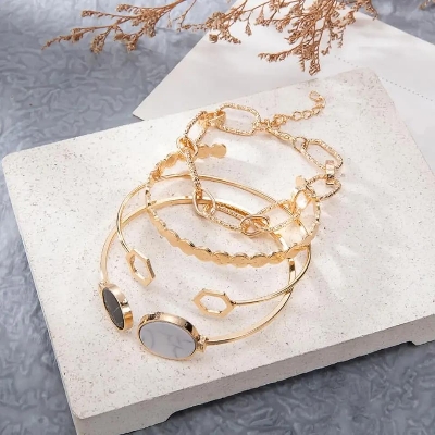 Picture of Cute Metal and Marble Jewelry Pearl Golden Chain Charm 4pcs bracelet