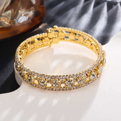 Picture of Women Golden Color Lucky Bracelet Diamond   Crystal Bracelet For  Women