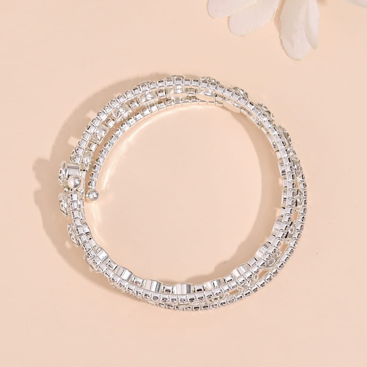 Picture of Fashion Crystal Bracelet For Women Wedding Bracelet Hand Jewelry Rhinestones Bracelet For Women Bridal Jewelry Gift