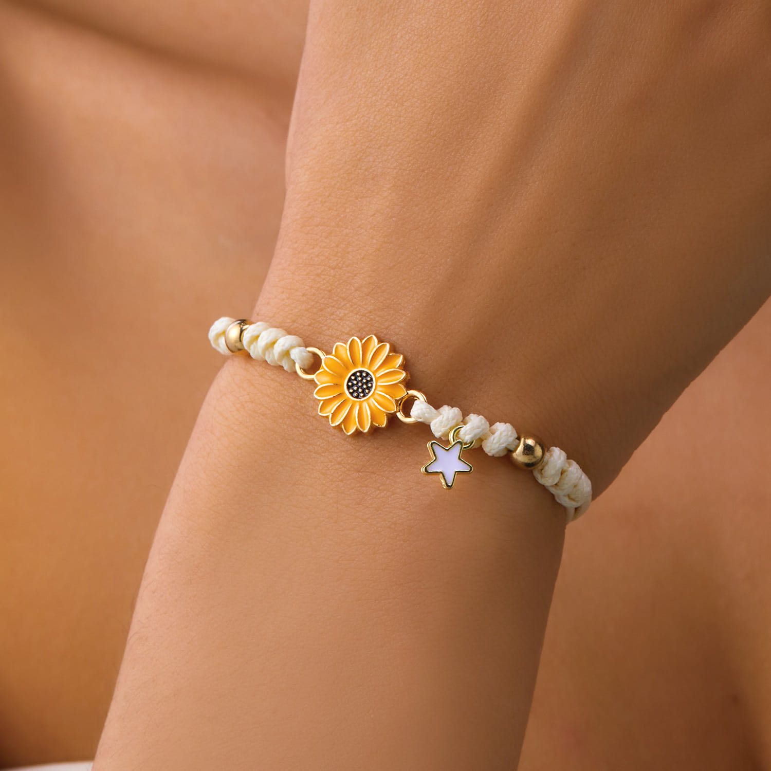 Picture of Bracelet Set Chain Boho Fashion Sunflower Jewellery Bracelet For  Women