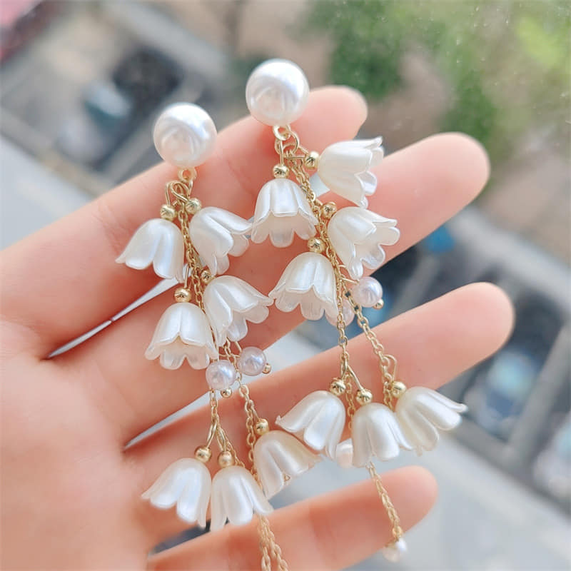 Picture of Blue Bell Flower Pearl Earrings Suitable for Women Korean Temperament Long Tassel Earrings Sweet New Design