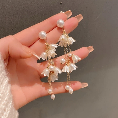 Picture of Blue Bell Flower Pearl Earrings Suitable for Women Korean Temperament Long Tassel Earrings Sweet New Design