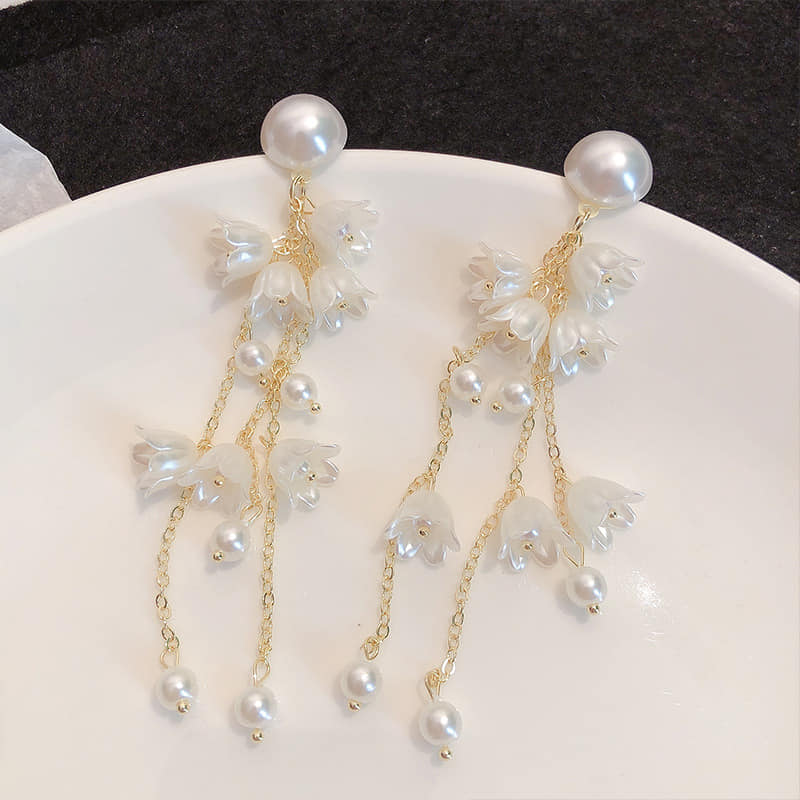 Picture of Blue Bell Flower Pearl Earrings Suitable for Women Korean Temperament Long Tassel Earrings Sweet New Design
