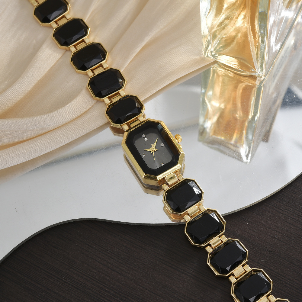 Picture of Ladies Wrist Watch New for Girls