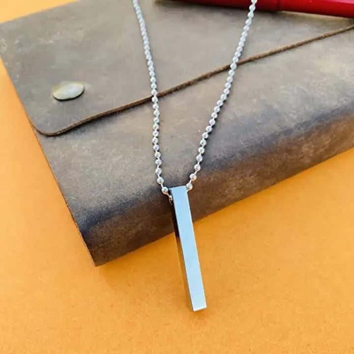 Picture of Black Color Metal Chain for Men