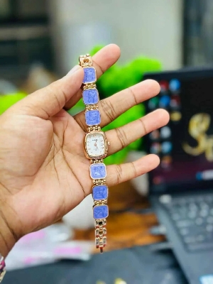 Picture of Luxury Fashion Stainless Steel Imported Wuartz Movement Ladies Wristwatch For Women