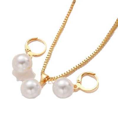 Picture of Mother's Day Gifts Pearl Design Round Golden Alloy Earrings