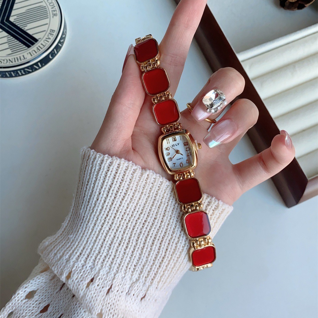 Picture of Stylish & Fashionable  Elegant Rhombus Mirror Original Quartz Ladies Watch