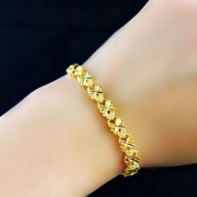 Picture of Golden Glow Women's Fashion Bracelet for Women