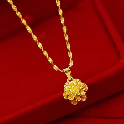 Picture of New Gold Plated Flower Pendant Necklace for Women