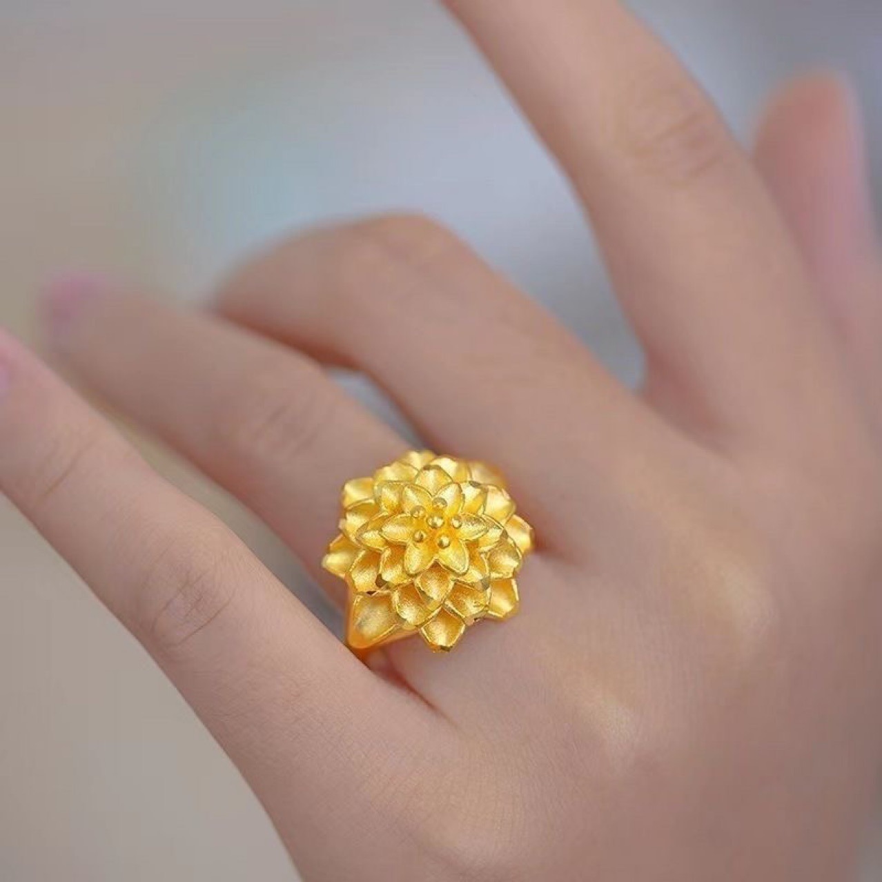 Picture of Gold Plated Flower Ring for Women & Girls