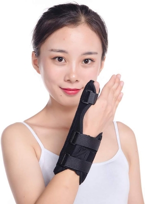 Picture of Thumb and Wrist Splint, Thumb Wrist Support Brace Adjustable Wrist Splint for Carpal Tunnel - Black