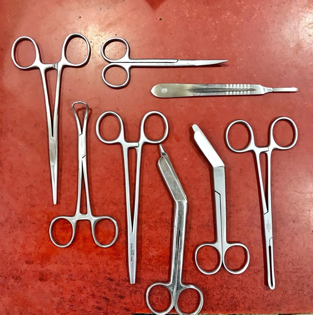 Picture of SURGICAL INSTRUMENT SET OF 8 PCS Medical Equipment Combo