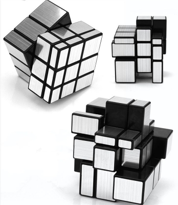 Picture of Mirror Rubik's Cube - 3x3x3 - High quality Mirror Cube Smooth Cube Speed Cube, so smooth and challenging Gold