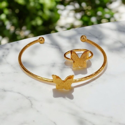 Picture of One Pcs Finger ring and One Pcs Breclet For Female - Gold