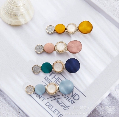 Picture of 4 Pce Fashion Women Pearl Hair Accessories Candy Color Fancy Bobby Hair Pin Decorative Hair Clips for Girls - Multicolor