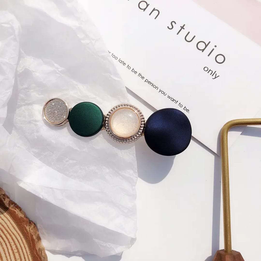 Picture of 4 Pce Fashion Women Pearl Hair Accessories Candy Color Fancy Bobby Hair Pin Decorative Hair Clips for Girls - Multicolor