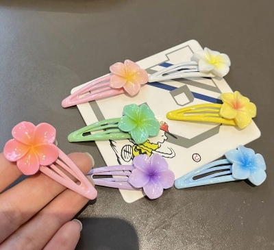 Picture of Flower Hair Clips for  Girls Colorful Hairpins Cute Korean Style Barrettes for kind and Women - Multicolor