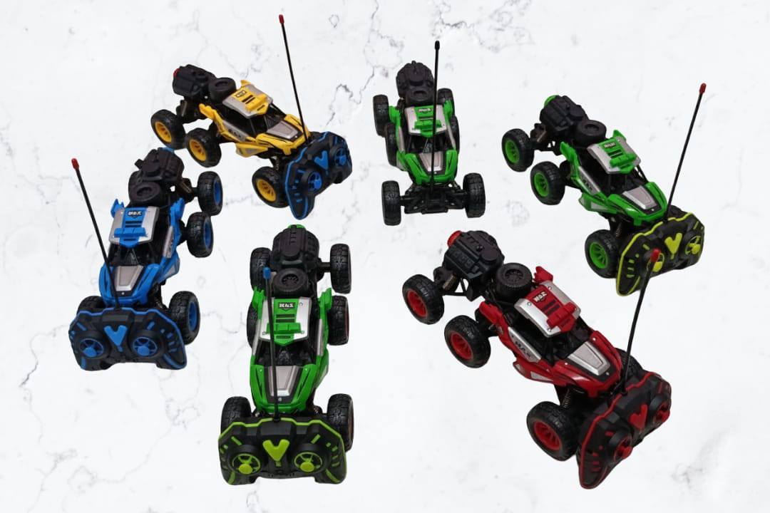 Picture of 1:18 Scale Spray Rock Crawler 6-Wheel Remote Control Car | Off-road RC car with LED lights and cooling spray