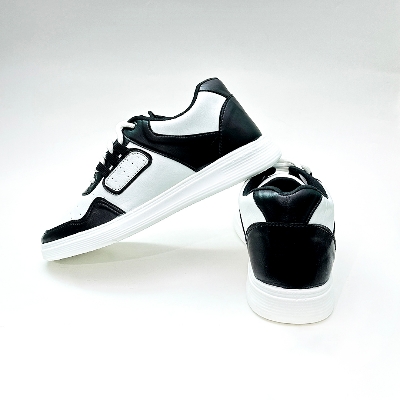 Picture of Men's Low Top Sneakers - New Collection & Comfortable and Suitable for All Seasons