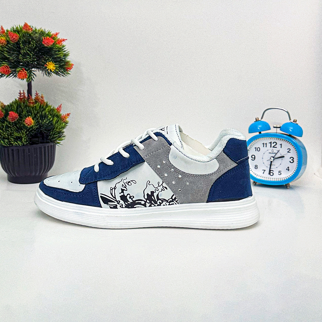Picture of Stylish and Fashionable Winter and Summer Exclusive Sneakers Converse Shoes for Men