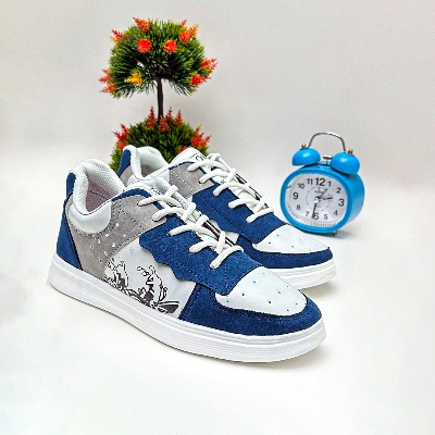 Picture of Stylish and Fashionable Winter and Summer Exclusive Sneakers Converse Shoes for Men