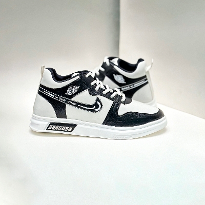 Picture of Stylish and Fashionable Winter and Summer Exclusive Sneakers Converse Shoes for Men