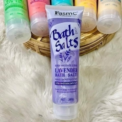 Picture of Fasmc Milk Bath Salts 380g Bath Scrubs - White