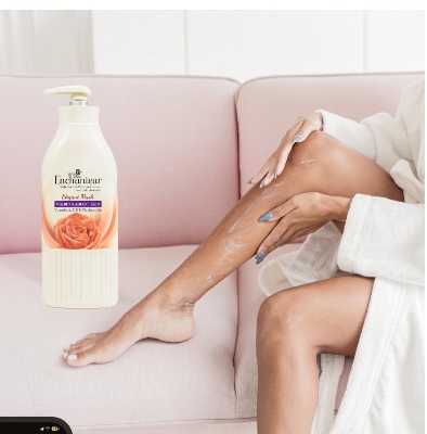 Picture of Enchanteur Satin Smooth Perfumed Lotion- 500ml - 