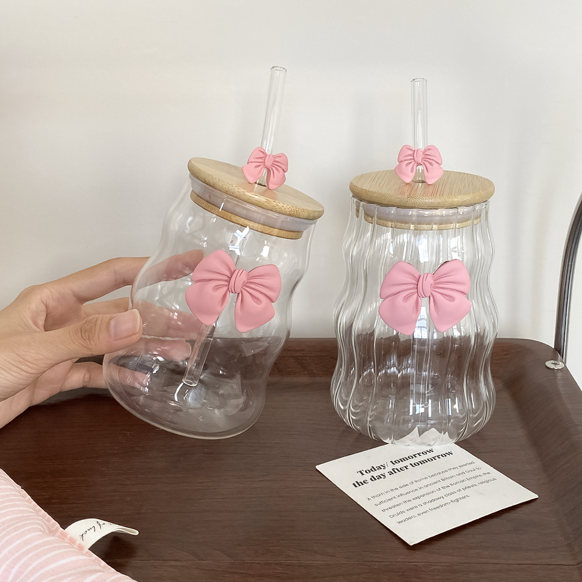 Picture of 1Pc Glass Cup with Lid and Straw, Elegant Bow-Knot Glass Cup for Girls, Wavy Glass Cup with Lid and Straw, Striped Glass Cup, Suitable for Home Decoration, Home Drinking, Breakfast Cup, Milk Cup, Afternoon Tea Coffee Cup, Valentine's Day Gift (Pink)