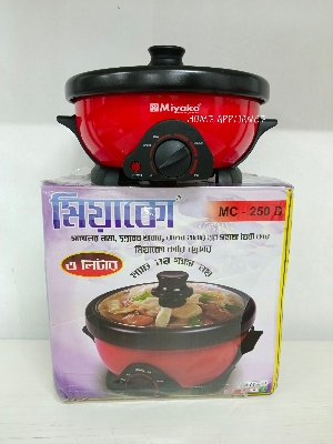 Picture of 3 Liter Miyako MC-250D Full Automatic Multi Cooker, Electric curry cooker with Removable nonstick pan cooking and warming system