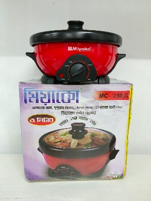 Picture of 3 Liter Miyako MC-250D Full Automatic Multi Cooker, Electric curry cooker with Removable nonstick pan cooking and warming system