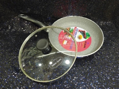 Picture of Kiam Non Stick Fry Pan With Glass Lid 26 Cm (Black)