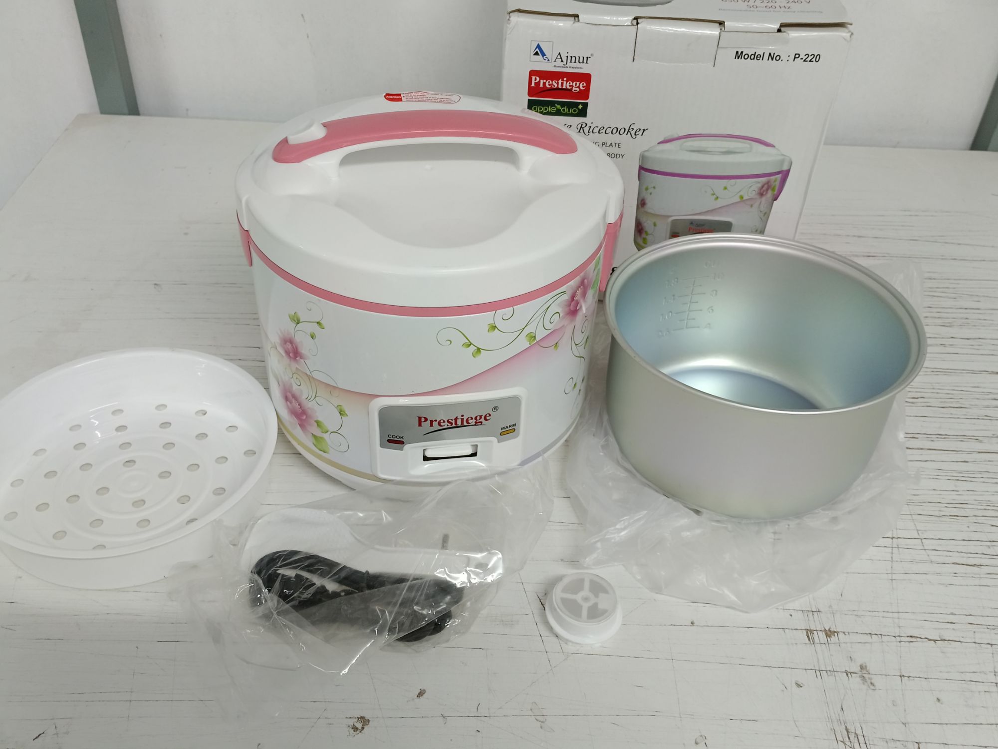 Picture of Prestiege rice cooker 1.8L (Same As Picture) (White)