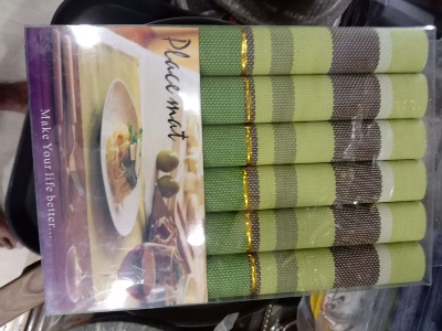 Picture of PVC Placemats Set of 6 for Dining Table Non Slip Heat Resistant Table Mats(6 Placemats,Green)