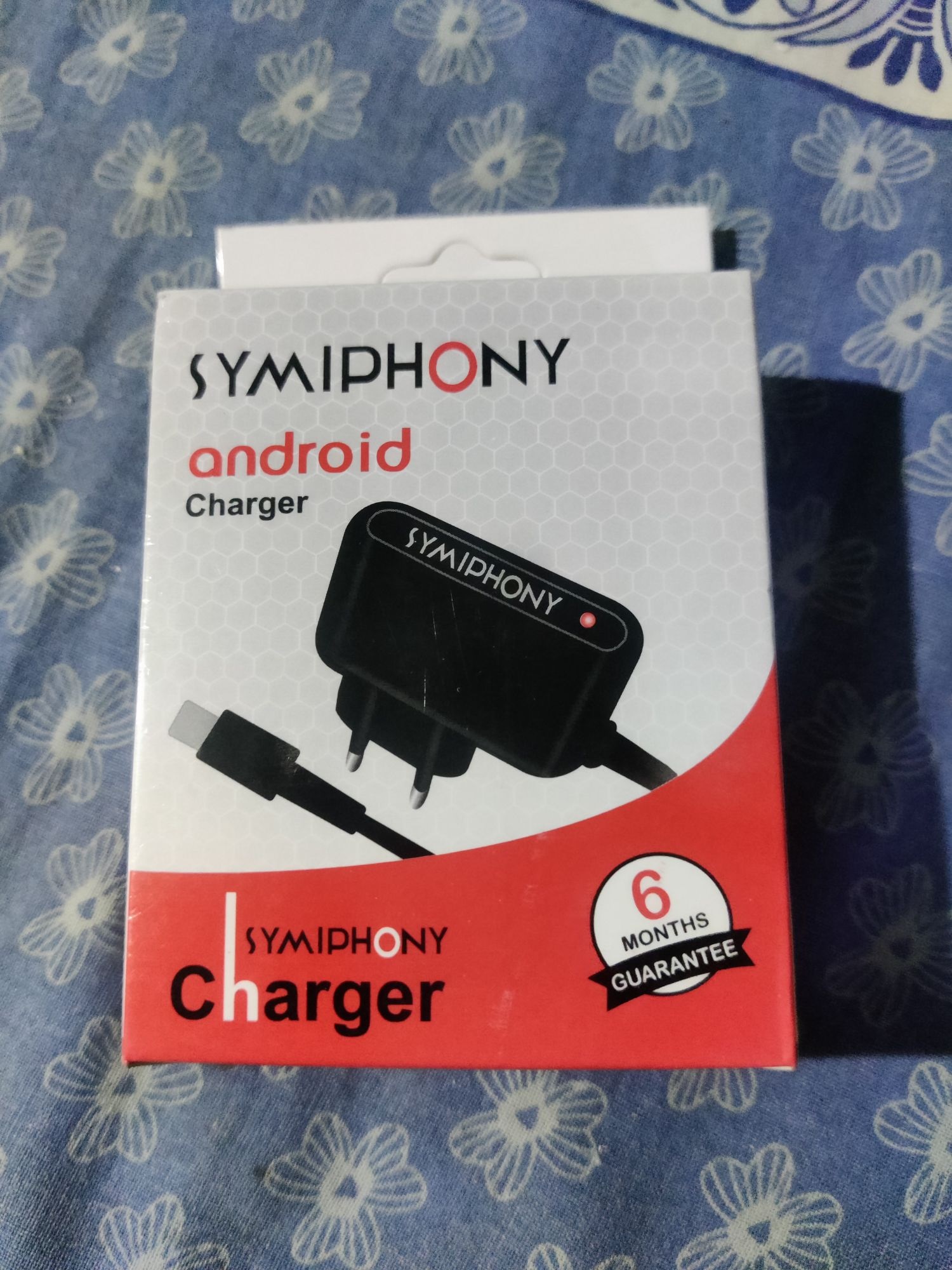 Picture of Symphony Button Phone Charger  Micro Usb Fixed Cable Black