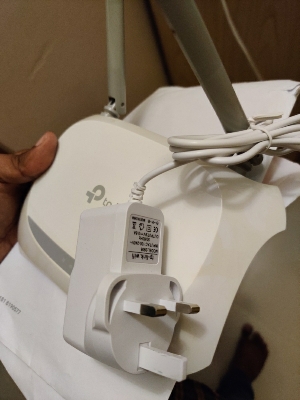 Picture of Universal Power Adapter 9V 0.6A Charger White