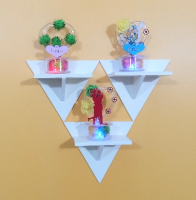 Picture of 5 Pcs Wall Mounted Shelf Showpiece/Flower Stand With Magic Tape For Easy Hanging